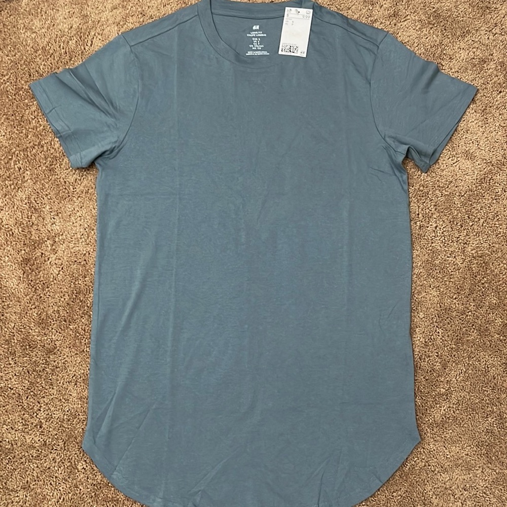 🐾 H&M Long Fit  T Shirt